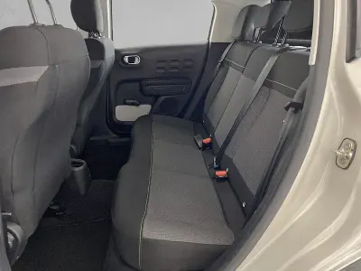 Usado Citroën C3 Feel 100 CV (73 kW) 2021 Gris Utilitario