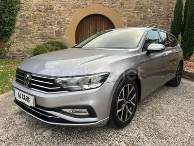 Gris / plata Usado 2021 VW Passat Executive Familiar | 18.900 € (Precio justo)