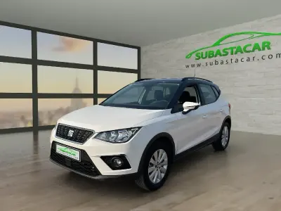 Usado Seat Arona Style 110 CV (80 kW) 2021 Blanco SUV