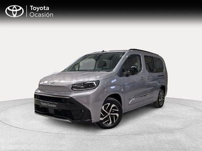 Usado Toyota Proace Verso Active 131 CV (96 kW) 2024 Gris / plata Familiar