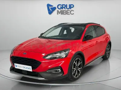 Usado Ford Focus Active 125 CV (91 kW) 2019 Rojo Berlina