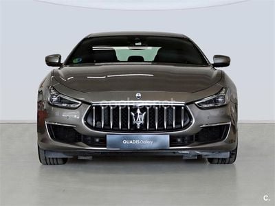 Usado Maserati Ghibli GT 330 CV (242 kW) 2023 Gris / plata Berlina