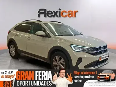 Begagnad VW Taigo Life 110 HK (80 kW) 2022 Vit SUV