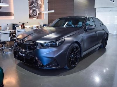 Używany BMW M5 Comfort Edition 727 KM (534 kW) 2026 Czarny Sedan/Limuzyna