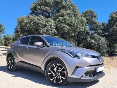 Usado Toyota C-HR Advance 122 CV (89 kW) 2018 Gris / plata SUV