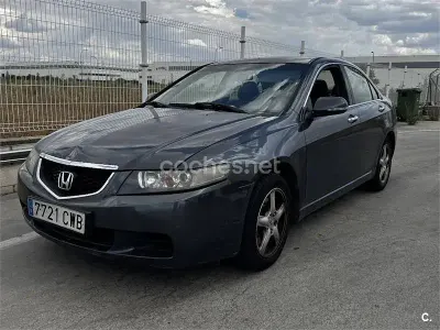 Usado Honda Accord Sport 140 CV (102 kW) 2004 Azul Berlina