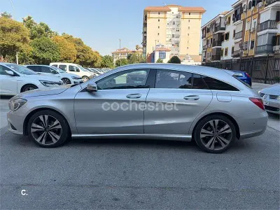 Usado Mercedes CLA200 Shooting Brake AMG line 136 CV (100 kW) 2015 Gris / plata Familiar