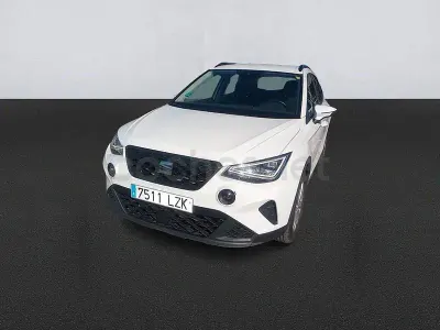 Usado Seat Arona Style 110 CV (80 kW) 2022 Blanco SUV