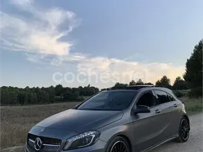 Usado Mercedes A220 AMG line 170 CV (125 kW) 2014 Gris / plata Utilitario