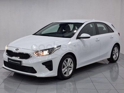 Usado Kia Ceed 100 CV (73 kW) 2024 Blanco Utilitario