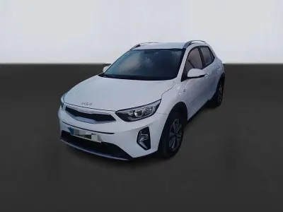 Begagnad Kia Stonic Plus 101 HK (74 kW) 2022 Vit SUV