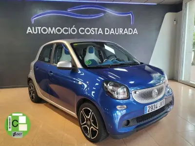 Usado Smart ForFour Proxy 71 CV (52 kW) 2015 Azul Utilitario