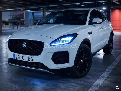 Usado Jaguar E-Pace R-Dynamic 180 CV (132 kW) 2019 Blanco SUV