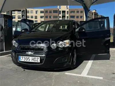 Usado Chevrolet Aveo LT 100 CV (73 kW) 2011 Negro Berlina
