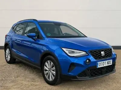 Usado Seat Arona Style 115 CV (84 kW) 2025 Gris SUV