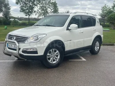 Usado SsangYong Rexton 155 CV (114 kW) 2015 Blanco SUV