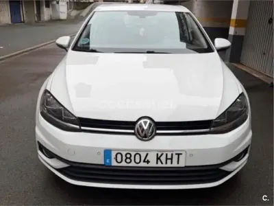 Usado VW Golf VII 110 CV (80 kW) 2018 Blanco Familiar