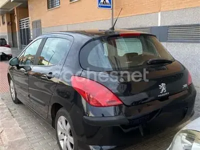 Usado Peugeot 308 Sport 110 HP (80 kW) 2008 Preto Sedan