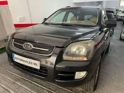 Usado Kia Sportage Active 140 CV (102 kW) 2008 Negro SUV