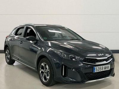 Usado Kia XCeed 120 CV (88 kW) 2023 Gris SUV