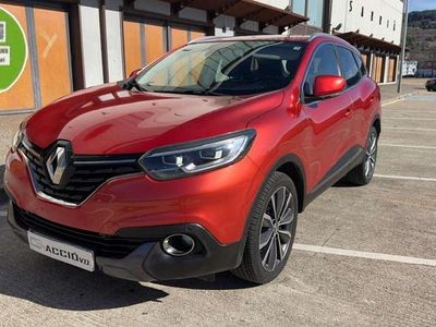 Usado Renault Kadjar Zen 132 CV (97 kW) 2018 Burdeos SUV
