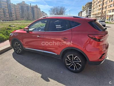 Usado MG ZS Luxury 111 CV (81 kW) 2022 Rojo SUV