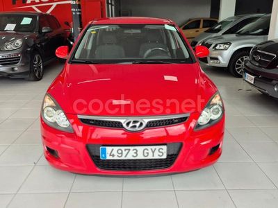 Rojo Usado 2010 Hyundai i30 Classic Berlina | 5698 €