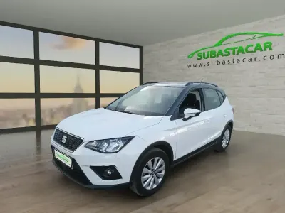 Usado Seat Arona Style 110 CV (80 kW) 2021 Blanco SUV