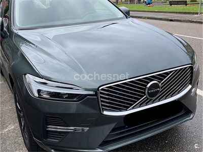 Verde Usado 2025 Volvo XC60 Core SUV | 54.000 €