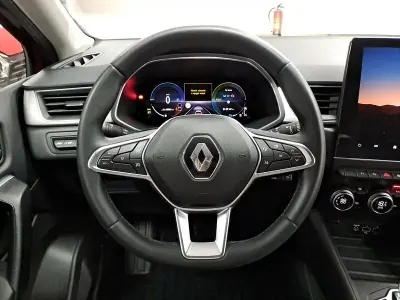 Usado Renault Captur Zen 160 CV (117 kW) 2021 Rojo SUV