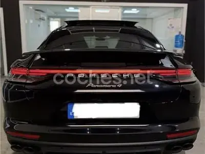 Usado Porsche Panamera 4 Platinum Edition 462 CV (339 kW) 2023 Azul Familiar