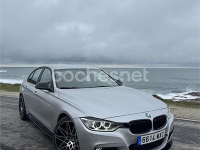 Gris / plata Usado 2012 BMW 335 Sport Line Berlina | 33.000 €