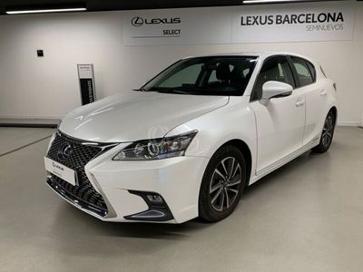 Lexus CT200h