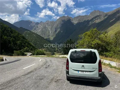 Usado Citroën Berlingo Shine 130 CV (95 kW) 2019 Verde Monovolumen