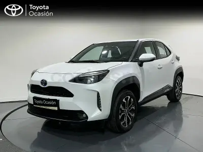 Usado Toyota Yaris Cross Active 116 CV (85 kW) 2022 Blanco SUV