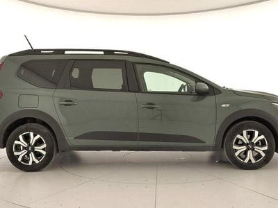 Verde Usado 2024 Dacia Jogger Expression Monovolumen | 19.275 € (Precio justo)
