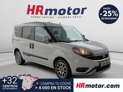 Usado Fiat Doblò Trekking 120 CV (88 kW) 2022 Blanco Monovolumen