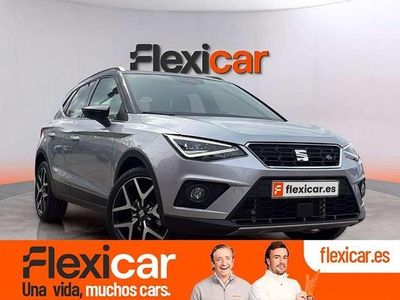Usado Seat Arona Ecomotive 116 CV (85 kW) 2018 Gris SUV