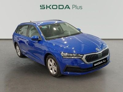 Azul Usado 2021 Skoda Octavia Active Familiar | 18.390 € (Precio justo)
