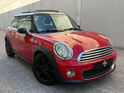 Usado Mini ONE 98 CV (72 kW) 2013 Rojo Utilitario