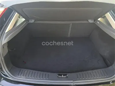 Usado Ford Focus Trend 100 HP (73 kW) 2007 Preto Sedan