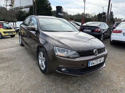 Usado VW Jetta Sport 105 CV (77 kW) 2011 Marrón Berlina