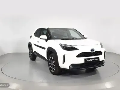 Usado Toyota Yaris Cross Active 116 CV (85 kW) 2023 Blanco SUV