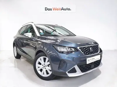 Usado Seat Arona Style 115 CV (84 kW) 2025 Gris / plata SUV