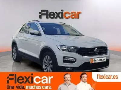 Usado VW T-Roc Advance 150 CV (110 kW) 2021 Gris / plata SUV