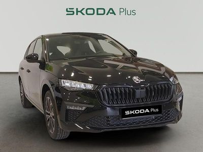 Usado Skoda Scala 116 CV (85 kW) 2024 Negro Utilitario