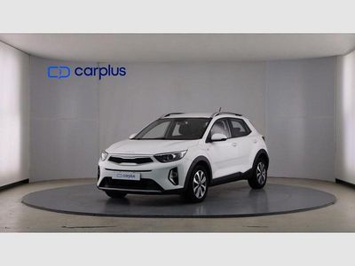 Usado Kia Stonic 84 CV (61 kW) 2022 Clear white (sólido) SUV