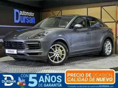 Usado Porsche Cayenne 462 CV (339 kW) 2021 Gris / plata SUV