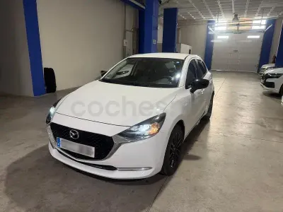 Usado Mazda 2 Edition 90 CV (66 kW) 2023 Blanco Utilitario