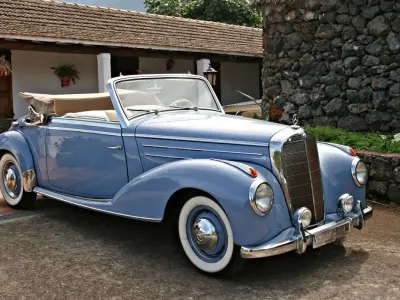Usado Mercedes 220 80 CV (58 kW) 1954 Azul Descapotable